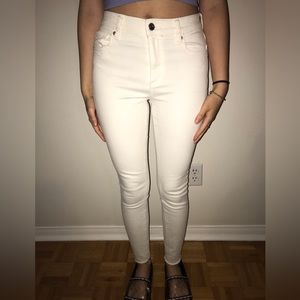 Dynamite Kate style White Jeans